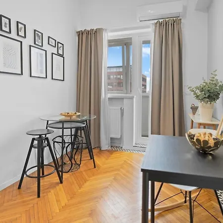 Apartment Urban Collective Retreat