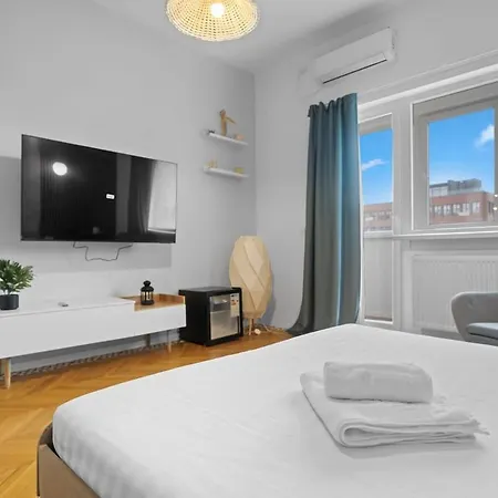 Urban Collective Retreat