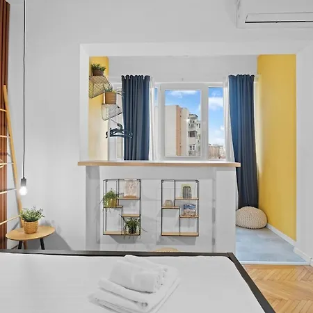 Urban Collective Retreat